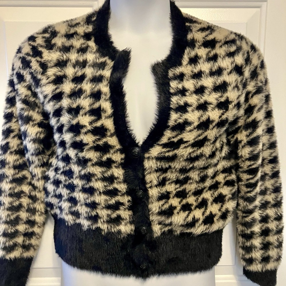 Truth‎ By Republic Cardigan Sweater Size M Black Beige Houndstooth Women's Fuzzy